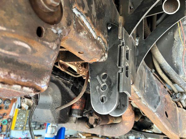 Chevy 2500 SAS Kit Panhard Bracket